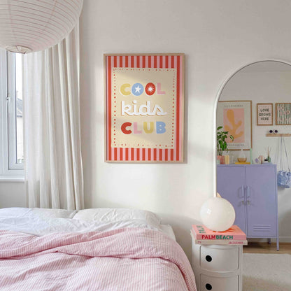 Cool Kids Club Art Print - Posterami