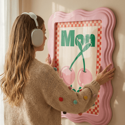 Mon Chéri Art Print - Posterami