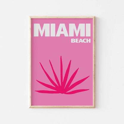 Pink Miami Beach Art Print - Posterami